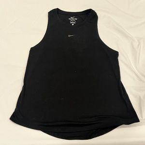 black nike athletic tank